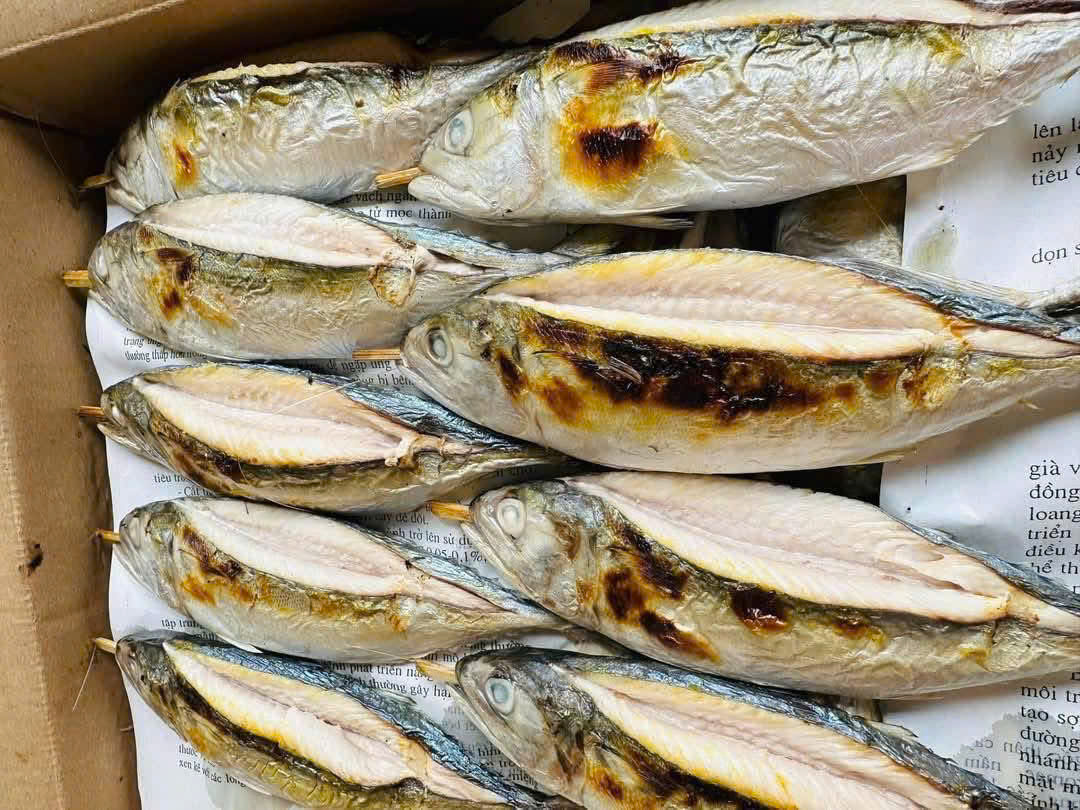 CÁ BẠC MÁ NƯỚNG